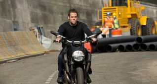 JACK RYAN: SHADOW RECRUIT