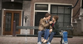 DF-18655 Hazel (Shailene Woodley) and Gus (Ansel Elgort) share a tender moment during a memorable trip to Amsterdam.