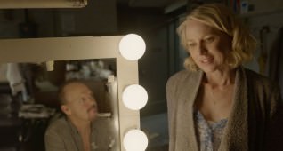 Michael Keaton as ŇRigganÓ and Naomi Watts as ŇLesleyÓ in BIRDMAN. Courtesy Fox Searchlight Pictures. Copyright © 2014 Twentieth Century Fox.