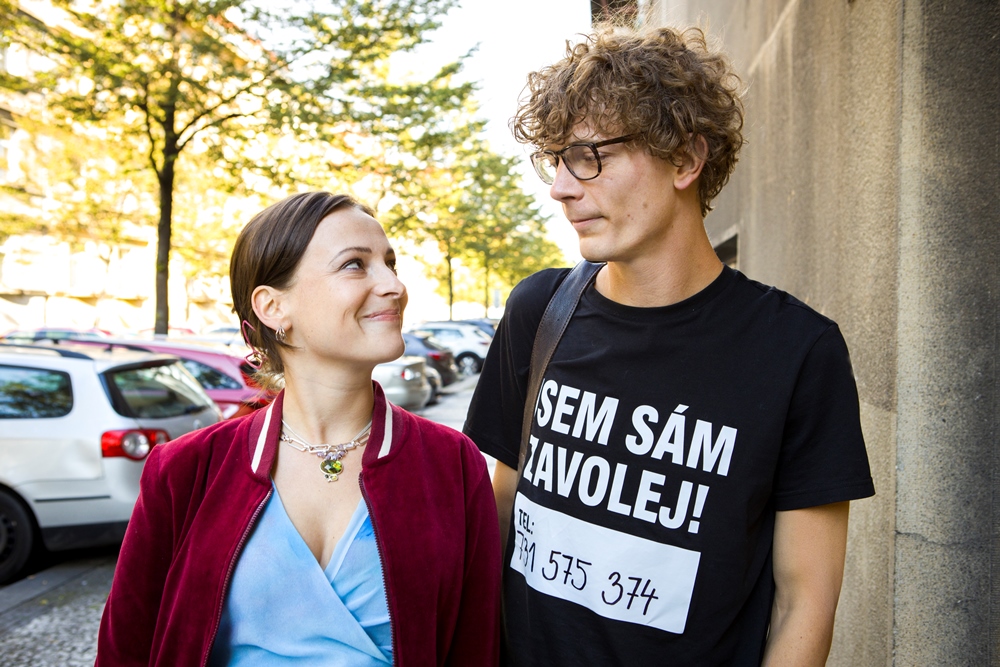 Hvězdně obsazená komedie NĚKDO TO RÁD V PLZNI se představuje