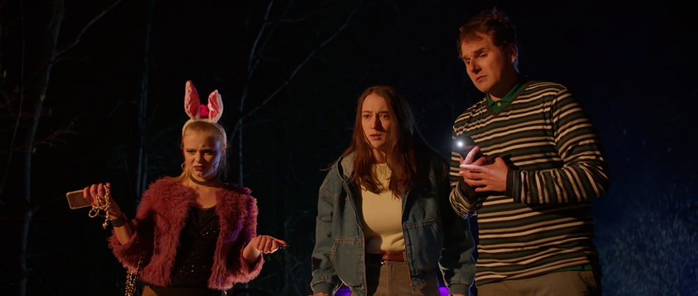 Hororová komedie Tahle párty je DEAD má trailer